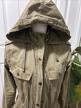 Talula Hooded Utility Jacket in Olive Green